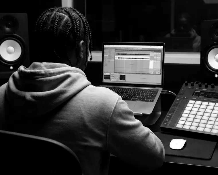 Live performance rig built in Ableton Live